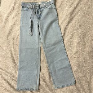 Abercrombie Belted 90s Relaxed High Rise Jeans